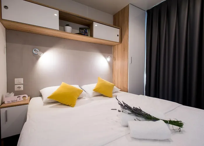 Appartement Family-friendly With Swimming Pool Donji Zagon, - 24555 Novi Vinodolski