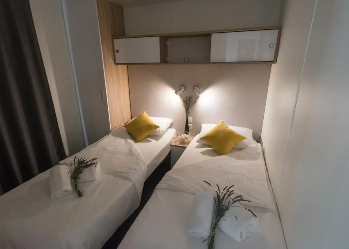 Appartement Family-friendly With Swimming Pool Donji Zagon, - 24555 Novi Vinodolski