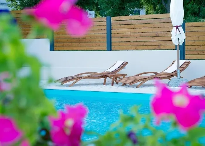 Appartement Family-friendly With Swimming Pool Donji Zagon, - 24555 *