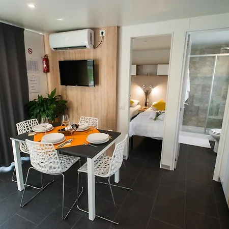 Family-friendly With Swimming Pool Donji Zagon, - 24555 Daire Novi Vinodolski