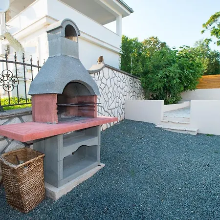 Family-friendly With Swimming Pool Donji Zagon, - 24555 Novi Vinodolski