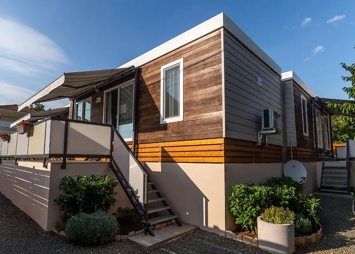 Apartmán Family-friendly With Swimming Pool Donji Zagon, - 24555